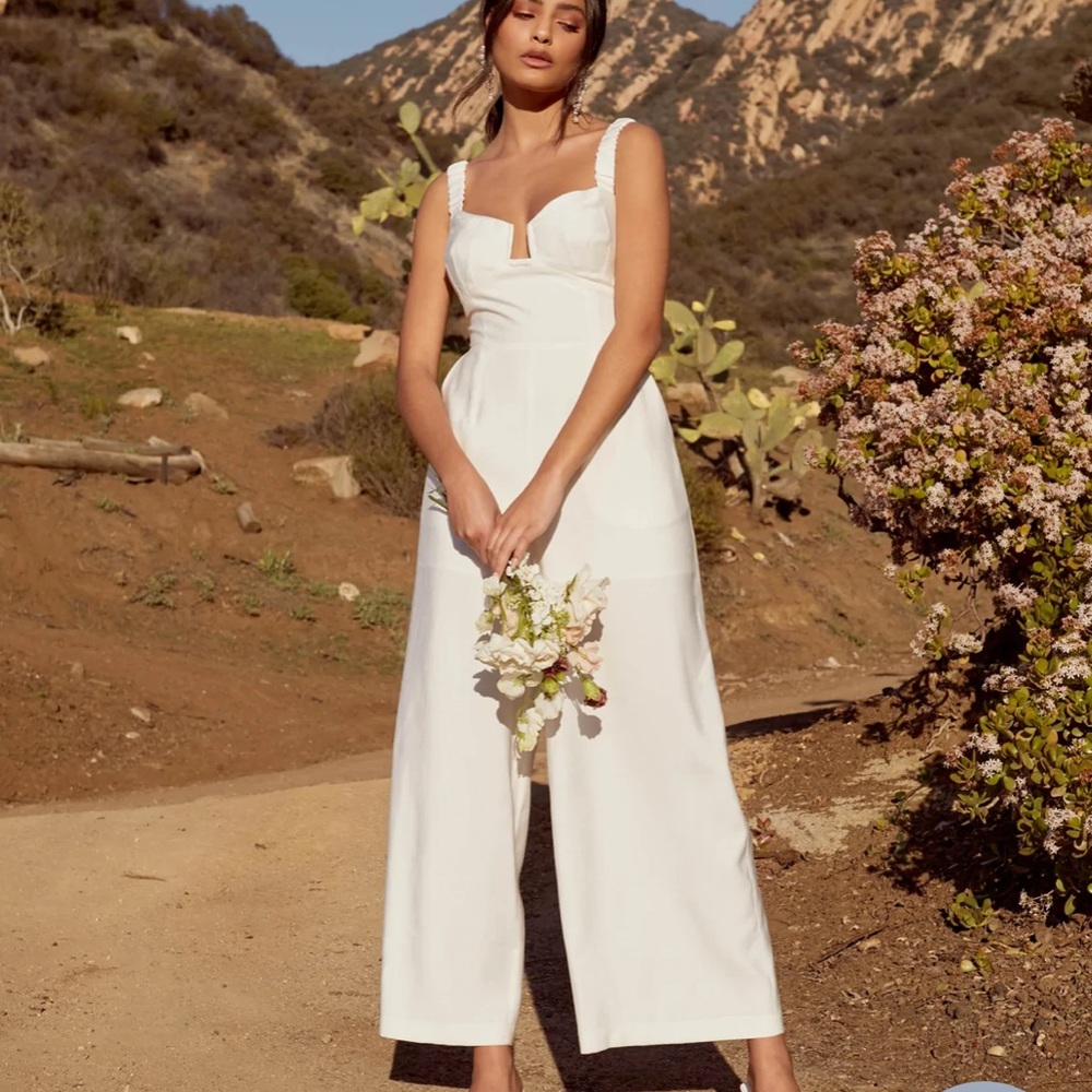 VERSAILLES SLEEVELESS JUMPSUIT